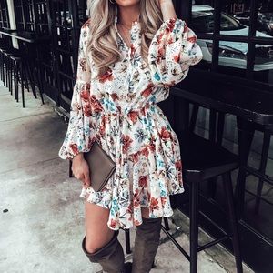 Floral balloon sleeve dress